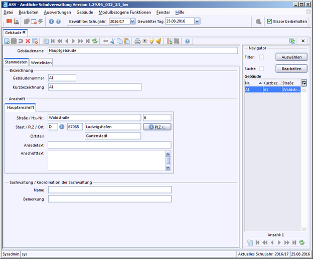 Klick auf Mini-Bild vergrößert.